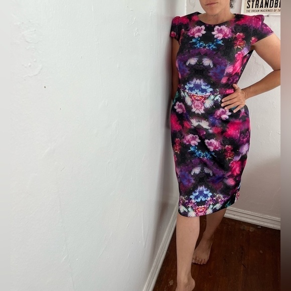 Betsey Johnson Hologram Floral Cap Sleeve Midi Dress - Picture 2 of 9